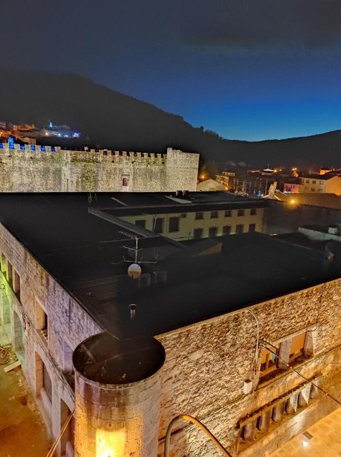 Hostal El Castillo Arenas de San Pedro Luaran gambar